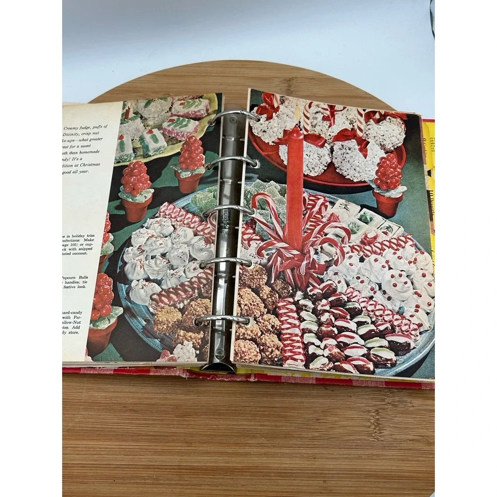Better Homes and Gardens New Cook Book 1953 1962 Revised Edition  First Printing
